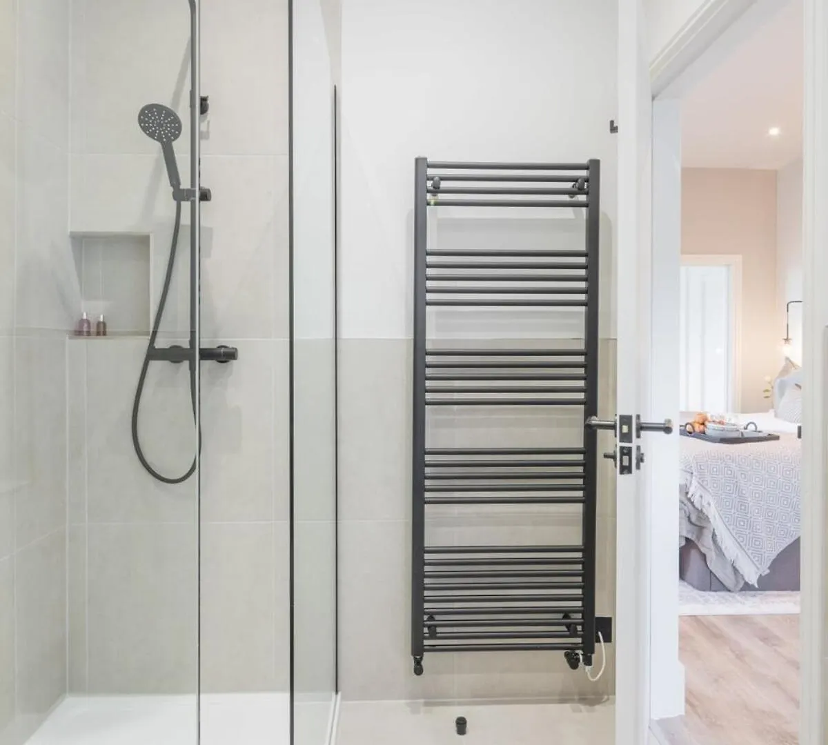Deluxe Modern-Themed 1 Bedroom Apartment Cambridge